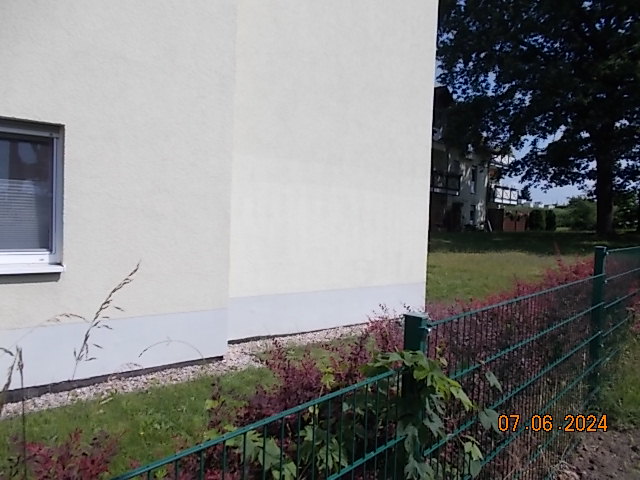 Hauswand nach der Graffitientfernung in Leipzig